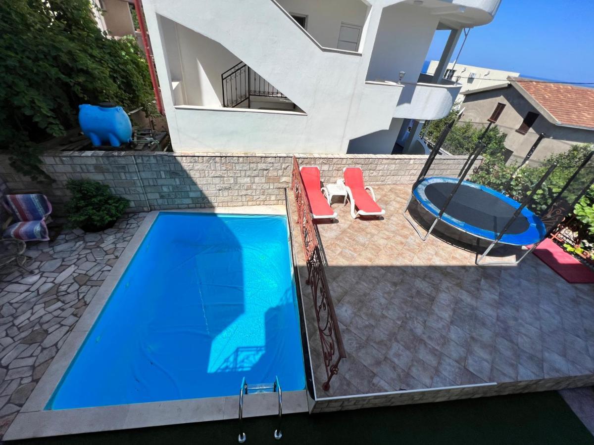 Apartments Delcheva 尤塔哈 外观 照片